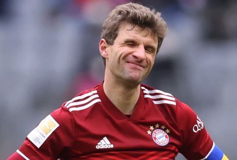 Ucapan Selamat Natal dari Pesepak Bola Berkebangsaan Jerman ke Seluruh Dunia, Thomas Muller Sertakan Bahasa Indonesia dan Jawa