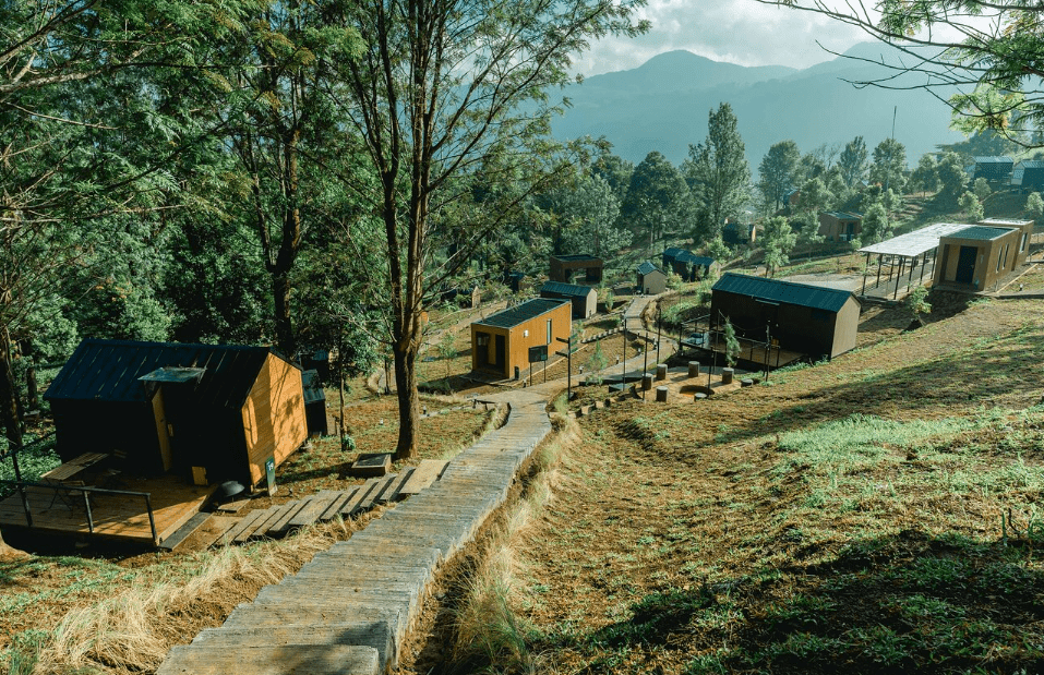 Ada yang Hanya Rp 300 Ribuan Aja Per Malam, Lho: Rekomendasi Glamping Nuansa Eropa di Bogor, Estetik Minimalis!