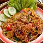 Menikmati Kelezatan Mie Goreng: Aneka Resep untuk Variasi yang Lezat