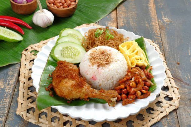 Mengungkap Rahasia Kelezatan Nasi Uduk: Resep dan Cara Membuatnya