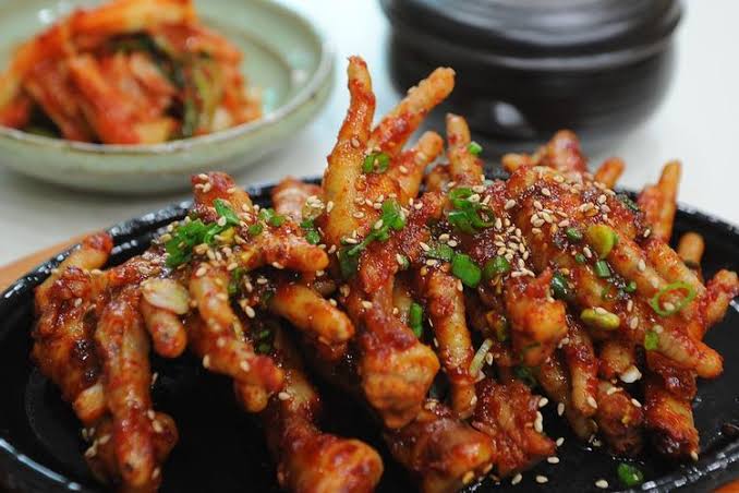 Resep Olahan Lezat dari Ceker Ayam: Nikmatnya Sensasi Gurih dan Renyah