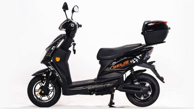 Spesifikasi Motor Listrik Selis Eagle Prix : Desain Bagus Ala Eropa