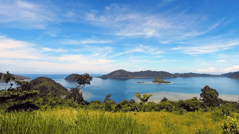 Segarkan Mata dan Pikiran Kamu: Wisata Puncak di Sumatera Barat Ini Menawarkan Pemandangan Indah