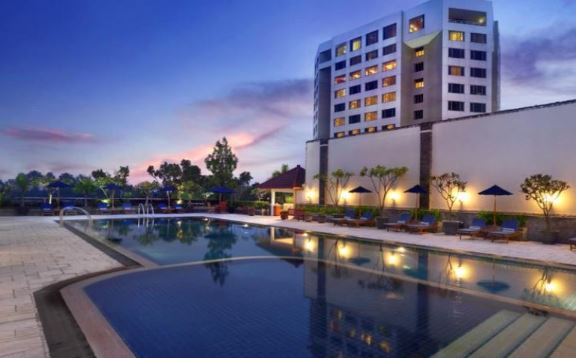 Musim Hujan Gini Enaknya Staycation Disini! Ini Dia Pilihan Hotel Nyaman di Bandung