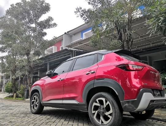 Merah Menyala! Ini Dia Keunggulan Mobil Nissan Magnite - Siap Untuk Beli?