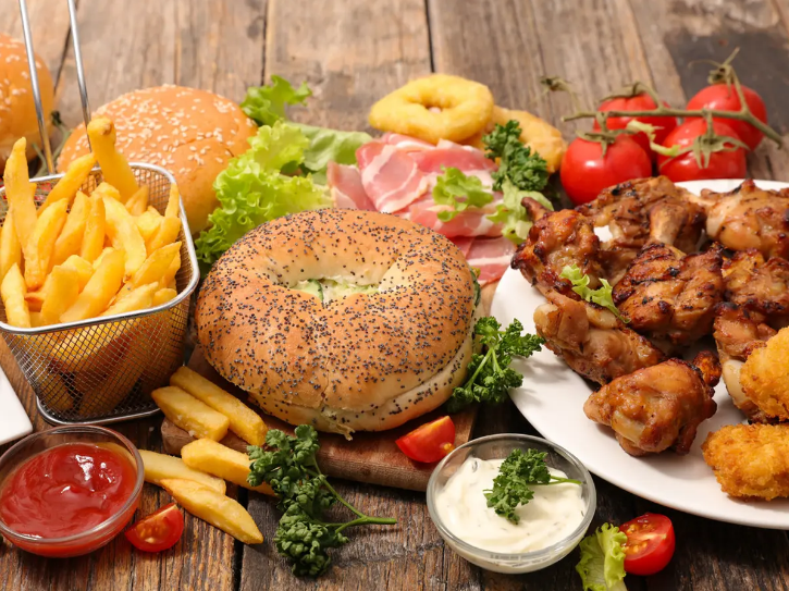 Junk Food / Sumber: iStockphoto