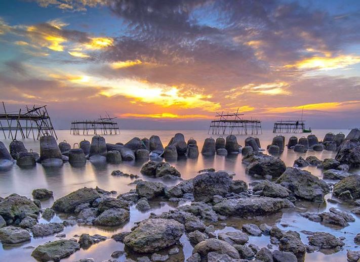 Liburan Mu Kemana? Yuk Kesini : Ini Dia Wisata Pantai di Semarang yang Bagus