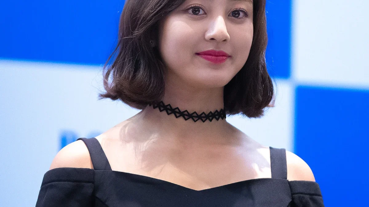 Jihyo Twice/Wikipedia