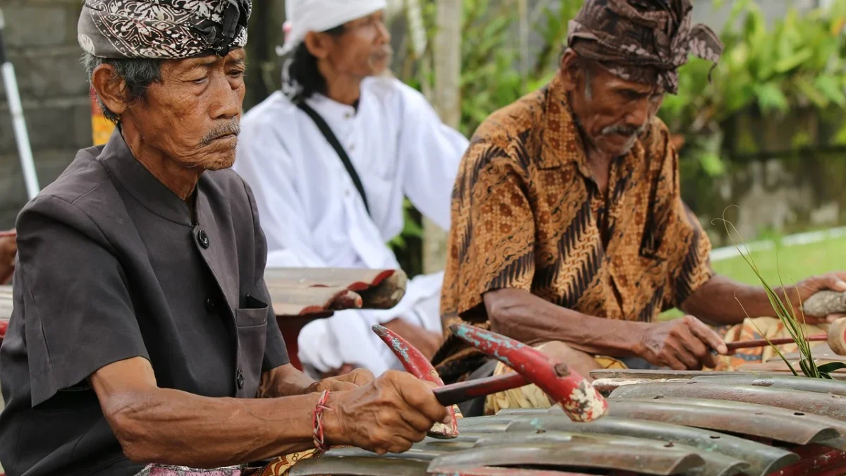 Tradisi masyarakat Cirebon