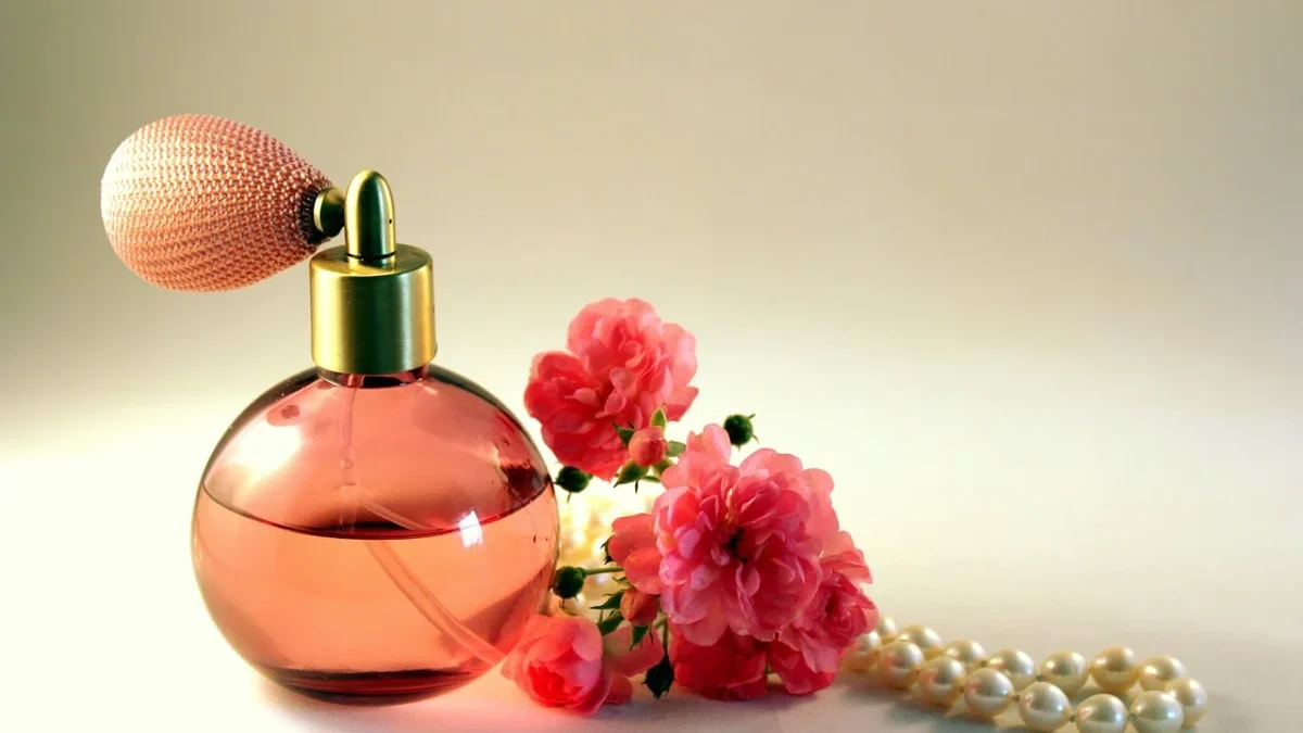 wangi parfum wanita yang bisa dipakai untuk pria