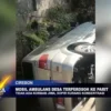 Mobil Ambulans Desa Terplosok Ke Parit