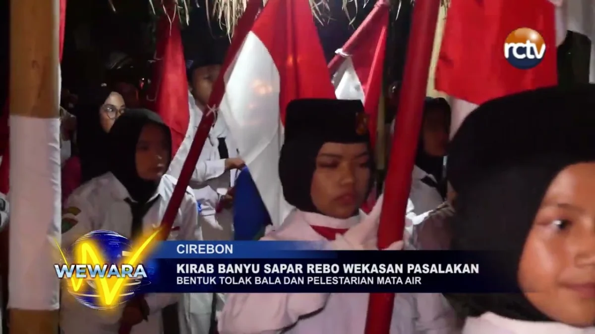 Kirab Banyu Sapar Rebo Wekasan Pasalakan