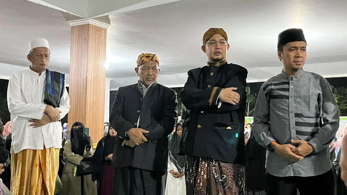 Foto: Syaikhu hadiri Haul Pangeran Santri di Sumedang