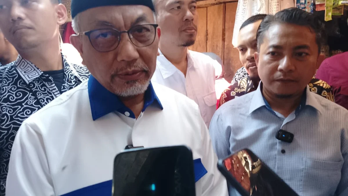 Foto: Ahmad Syaikhu kunjungi pasar Parakanmuncang Kabupaten Sumedang