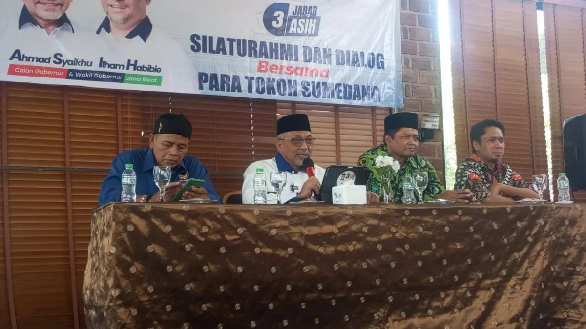 Foto: Ahmad Syaikhu diskusi dengan masyarakat Sumedang