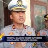 Kasatlantas Polresta Cirebon Bagikan Makanan Bergizi Gratis