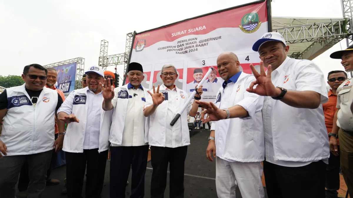 Foto: Pasangan ASIH kampanye di Bekasi