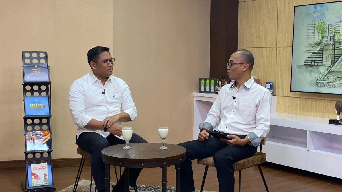 Wamentan Mau Undang Petani Milenial Viral Ciptakan Teknologi Siram Sawah Pakai AI Foto: Wawancara BTV dengan Wamentan/ist
