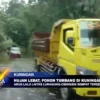 Hujan Lebat, Pohon Tumbang Di Kuningan Timur