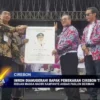 Imron Dianugerahi Bapak Pemekaran Cirebon Timur