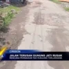 Jalan Terusan Gunung Jati Rusak