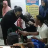 Ono Surono Bantu Korban Longsor Gunung Kuda
