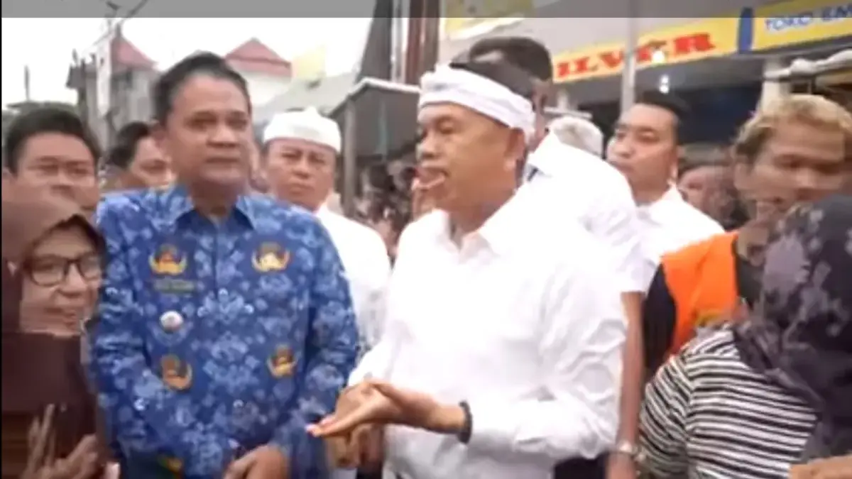 KDM ke Pasar Pasalaran