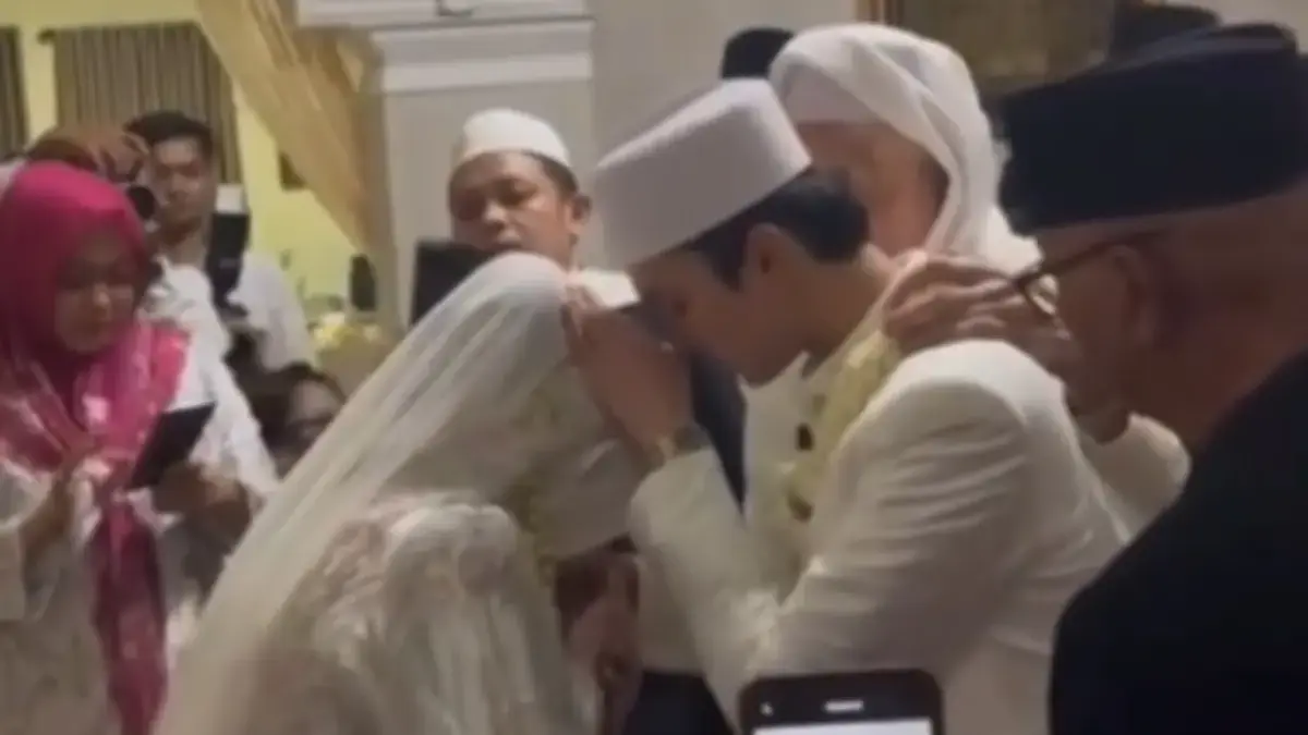 Gus Azmi Resmi Menikah dengan Khansa