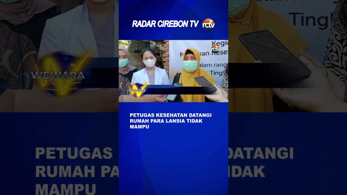 Petugas Kesehatan Datangi Rumah Para Lansia Tidak Mampu