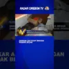 Damkar Adu Kuat Dengan Biawak Besar