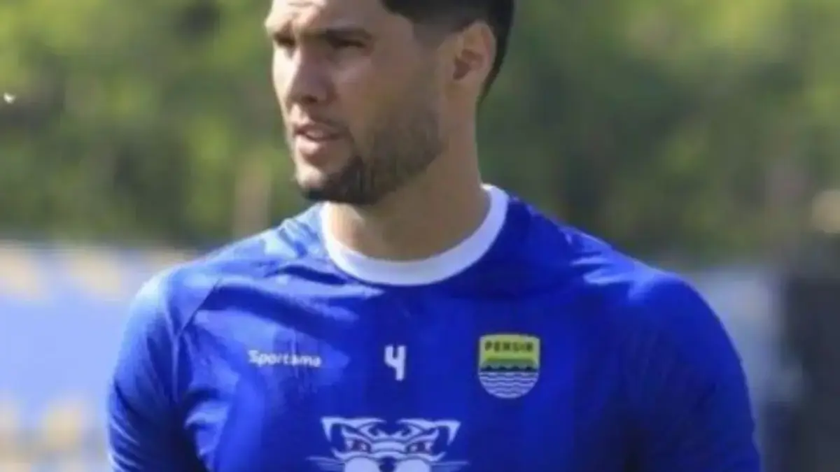 Julio Cesar Latihan Perdana di Persib, Malah Dipanggil ‘Nick Kuipers’, Begini Reaksinya
