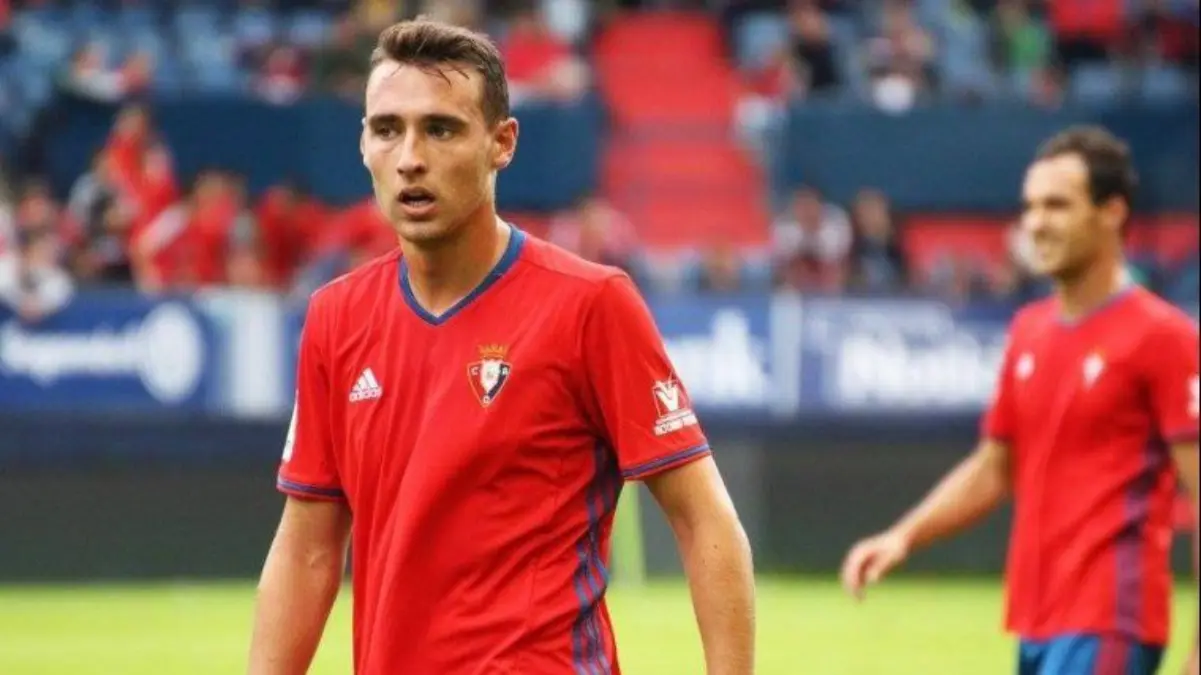 Imanol Garcia saat bermain untuk Osasuna