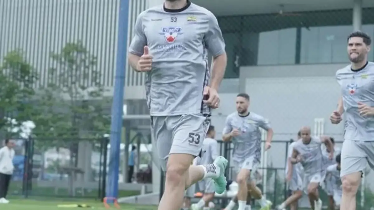 Frans Putros Buka Suara Soal Performa di PERSIB: “Saya Cuma Butuh Waktu”