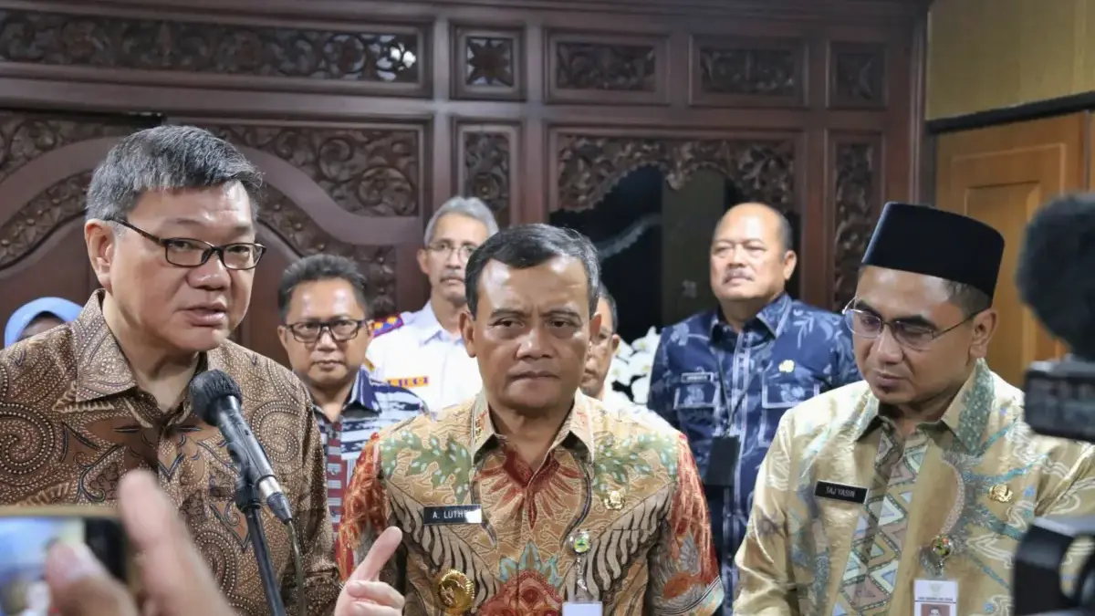 Gubernur dan Wakil Gubernur Jateng bertemu dengan Dubes Singapura
