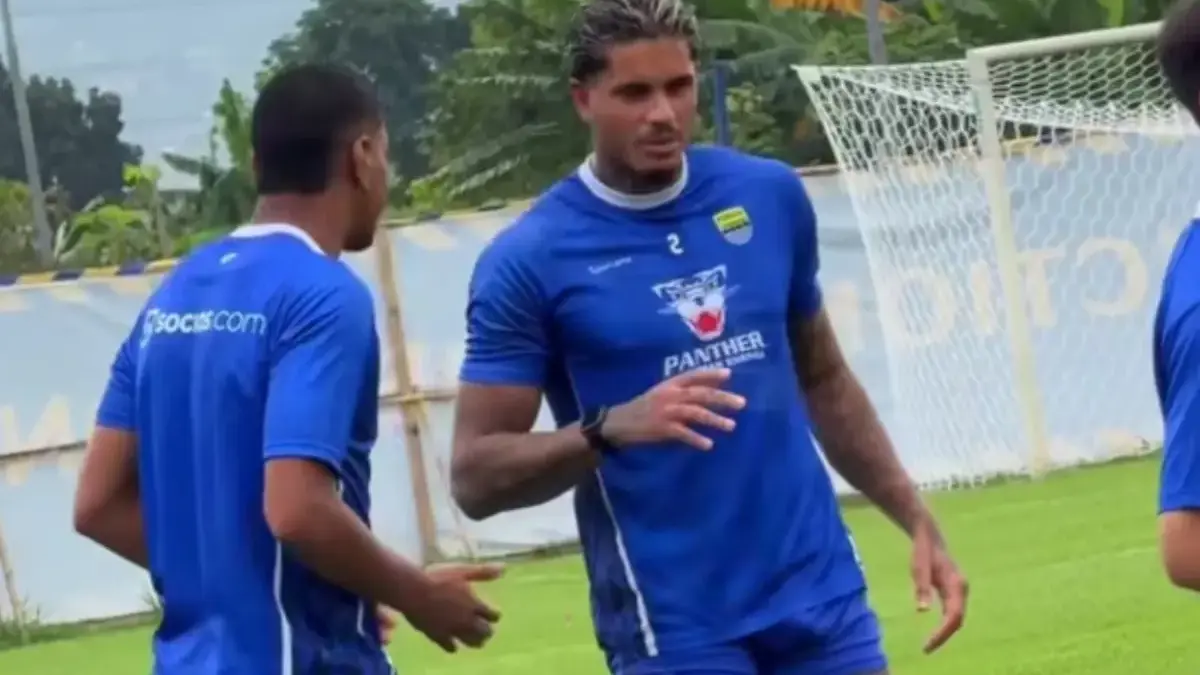 Ramon Tanque saat berlatih bersama Persib Bandung