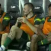 Mihailo Perovic (tengah)