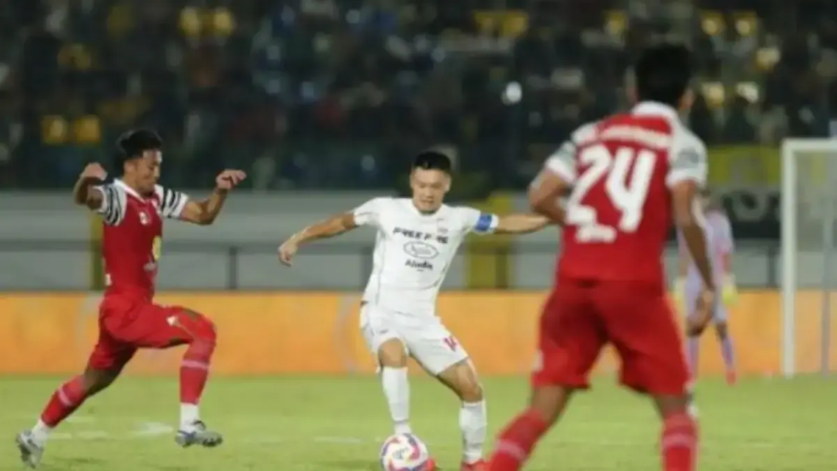 Persis Solo