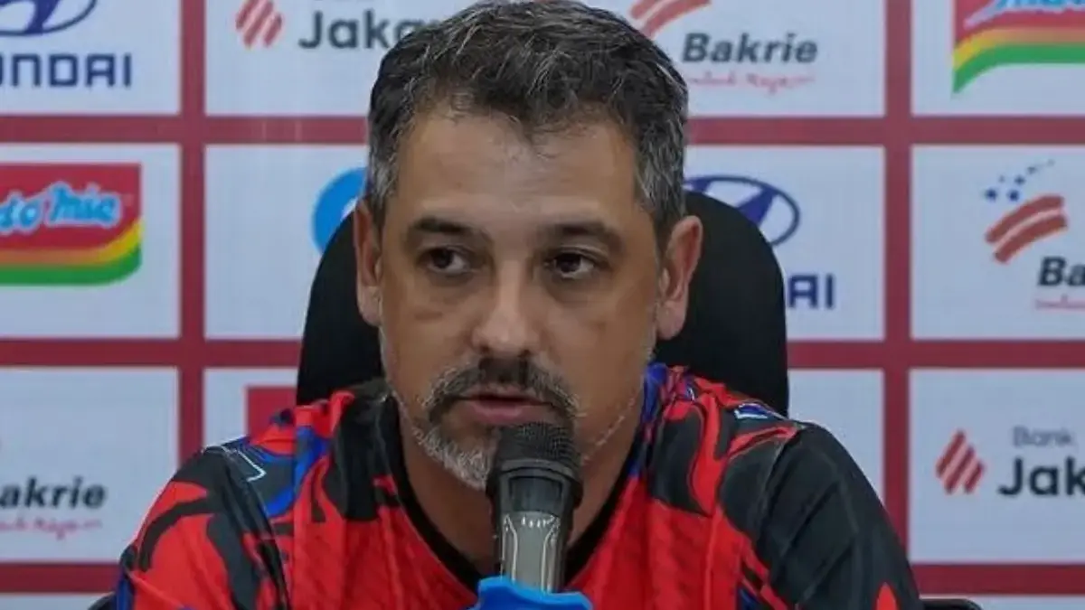 Pelatih Arema FC