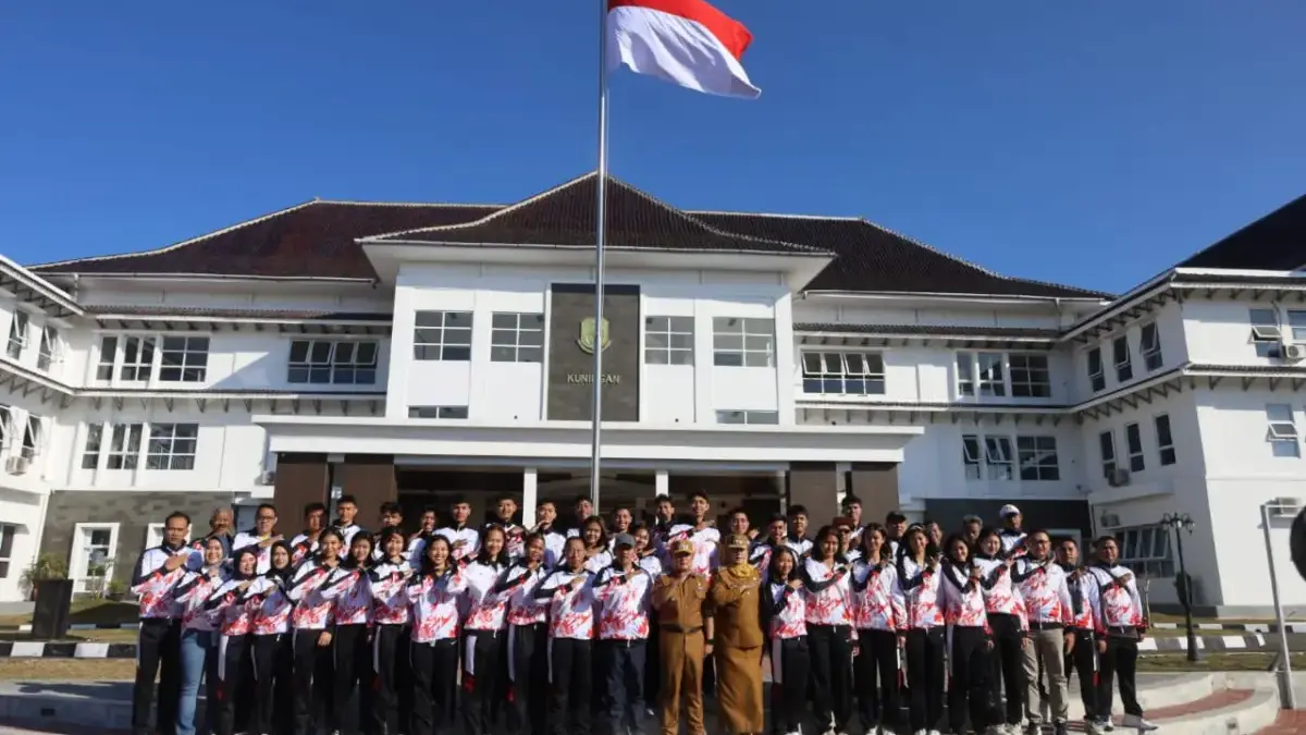 pelepasan kontingen voli kuningan di kantor bupati
