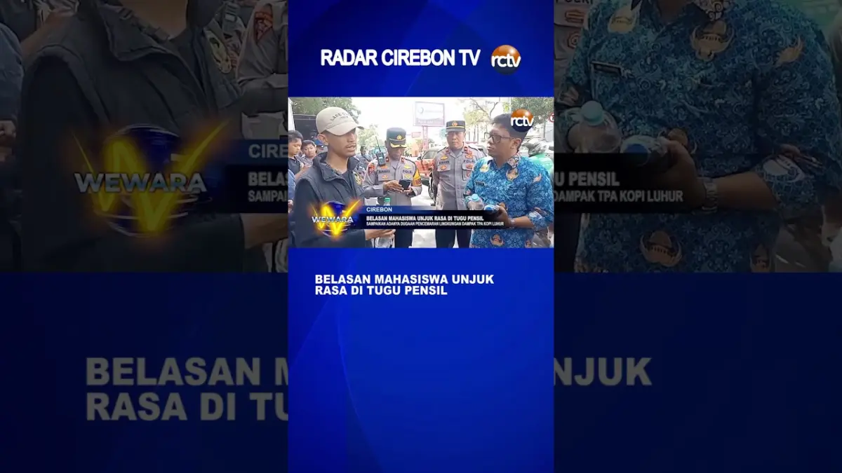 Belasan Mahasiswa Unjuk Rasa Di Tugu Pensil