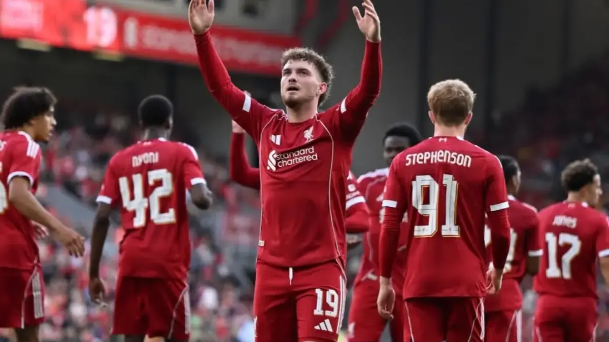 Harvey Elliot cetak gol