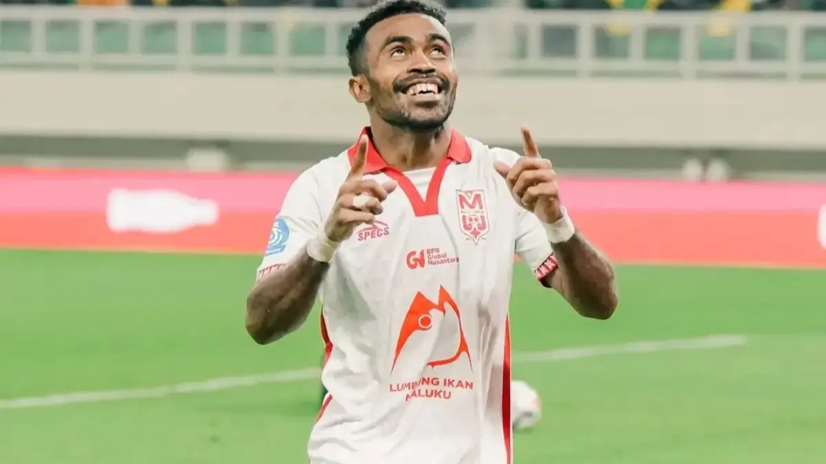 Yakob Sayuri Selebrasi gol