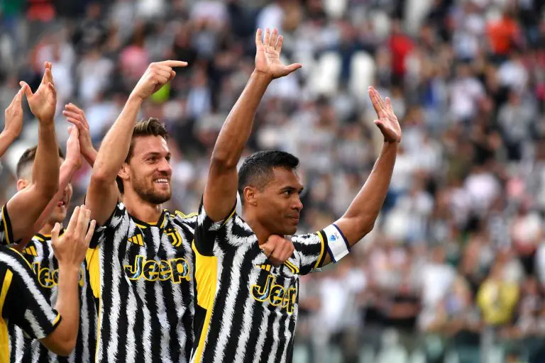 Siapa bek yang diincar Juventus