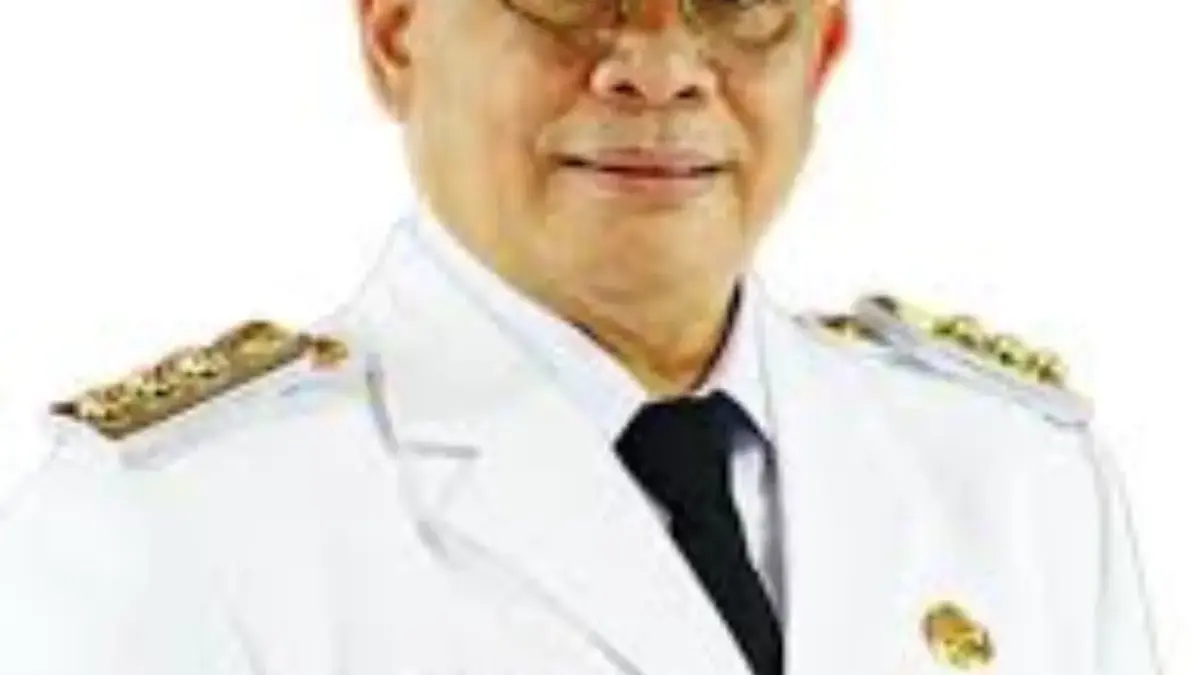 bupati pati naik pbb hingga 25 persen. foto:wikipedia/tangkapan layar depan radarcirebon.tv