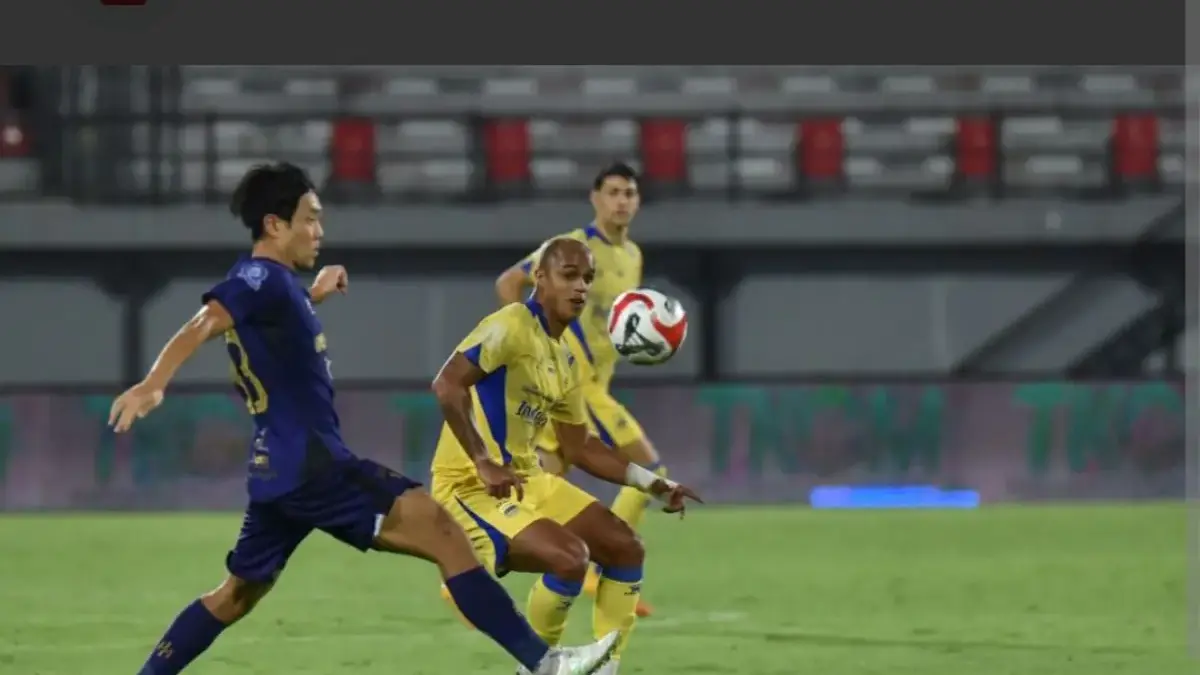 Ini Dia Penyebab Persib Bandung Kalah Melawan Persita Tangerang Versi Bojan Hodak Persib vs Persita