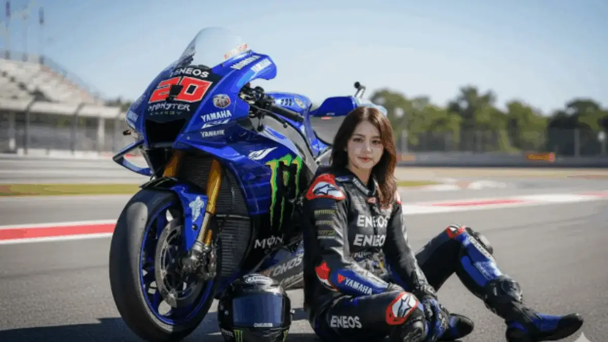 Cuma Butuh Prompt Gemini AI Ini, Foto Kamu Jadi Pembalap MotoGP Siap Balapan! Gemini AI