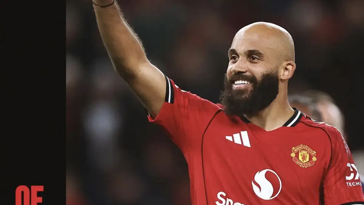 King MU Bangkit! Manchester United Amankan Kemenangan Dramatis atas Brighton Ekspresi kebahagiaan terpancar dari wajah pemain Manchester United.
