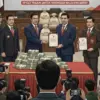 Penyerahan Uang korupsi 13 Triliun Disaksikan Oleh Presiden Prabowo
