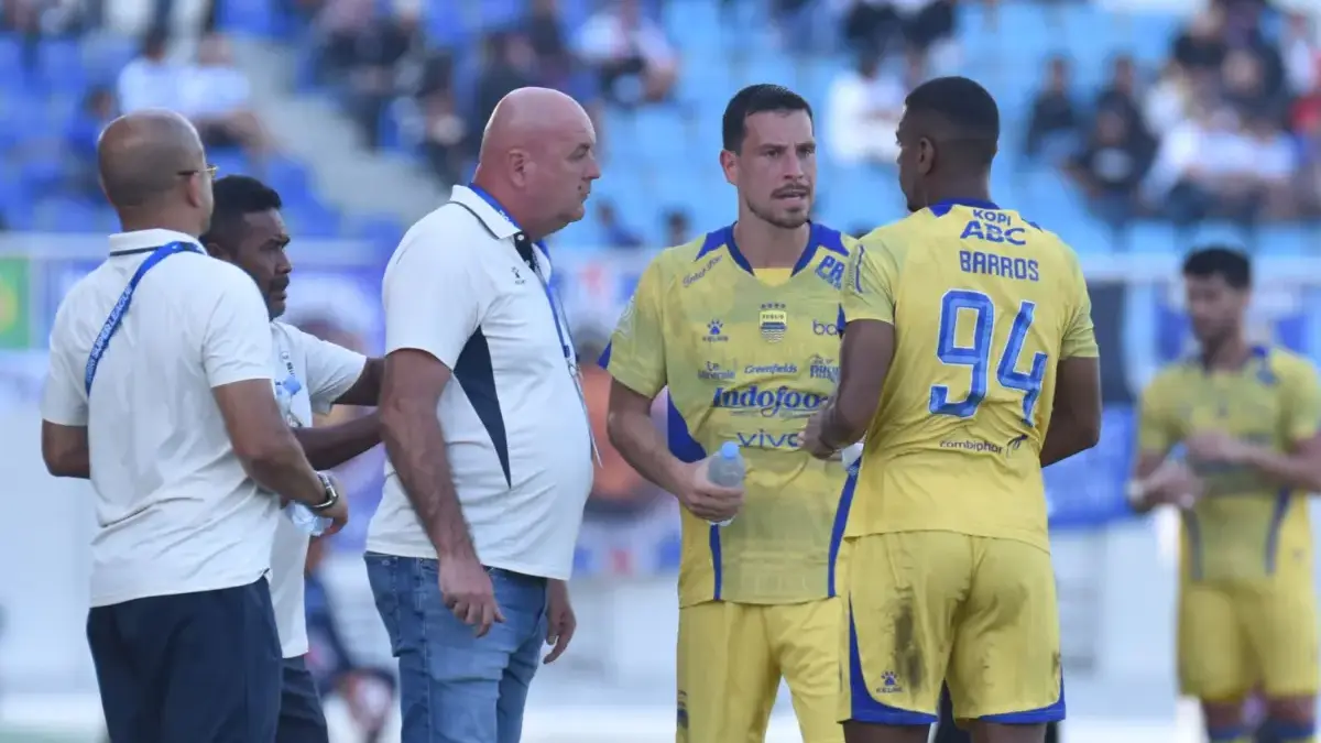 Persib Hadapi Laga Kontra Persita