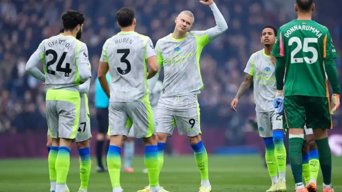 Penyerang Manchester City, Erling Haaland di laga melawan Aston Villa